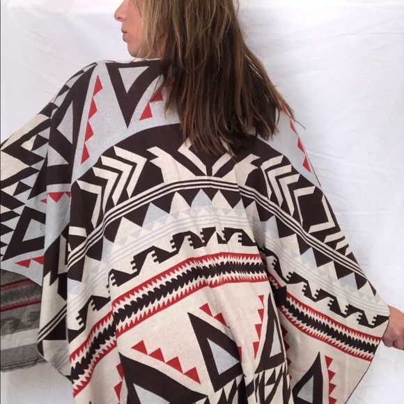 Sisters Southeastern Tribal Boho Poncho for Women - Picture 6 of 15